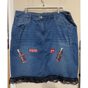 Levis 512 Denim blue jeans Skirt Upcycled Coca Cola black lace trim womens 22